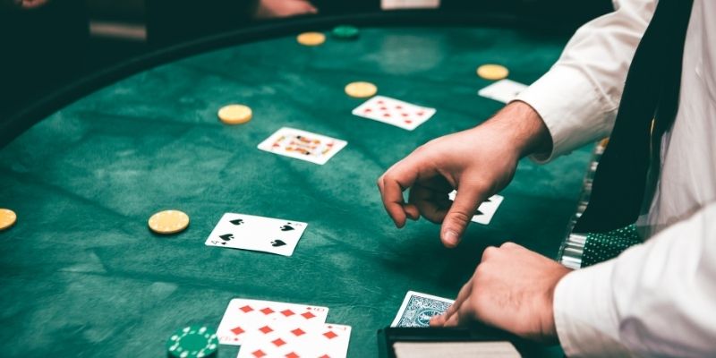 Cách Đốt Vía Giải Đen Cờ Bạc - 7 Mẹo Dân Gian Giúp Đổi Vận